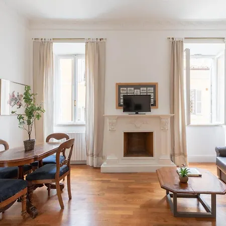 Lejlighed Iflat Elegant In 18th Century Palace *