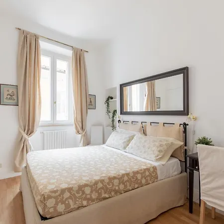 Apartment Iflat Elegant In 18th Century Palace Rome