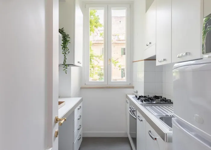 Iflat Elegant In 18th Century Palace Appartamento *